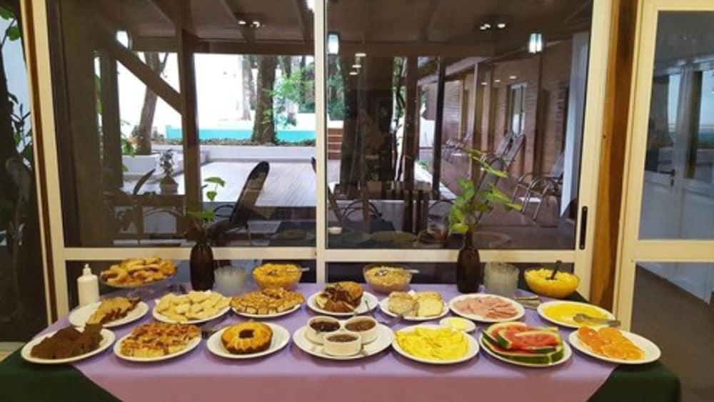 Kelta Hotel Puerto Iguazu Centro מראה חיצוני תמונה